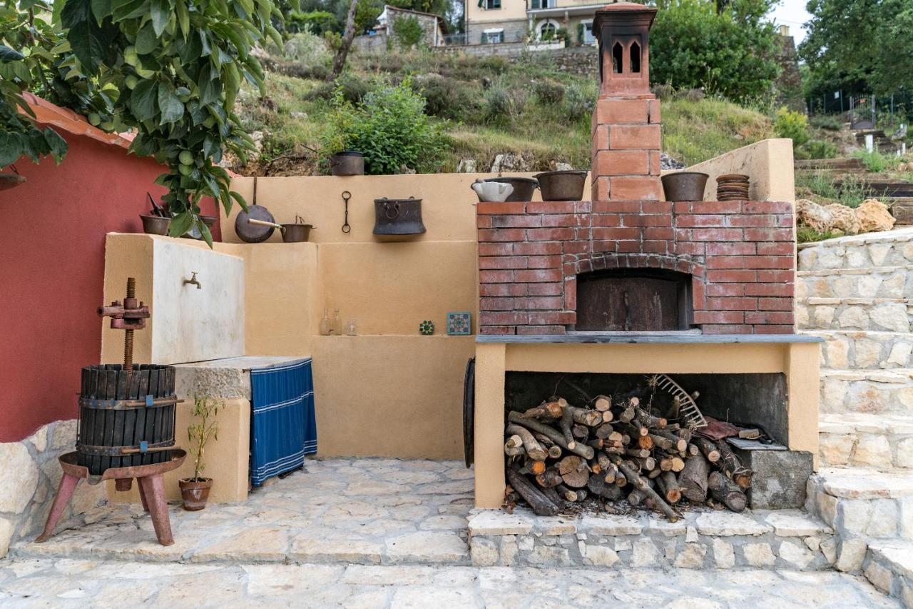 Agriturismo Belvedere 9 ลาสเปเซีย ภายนอก รูปภาพ
